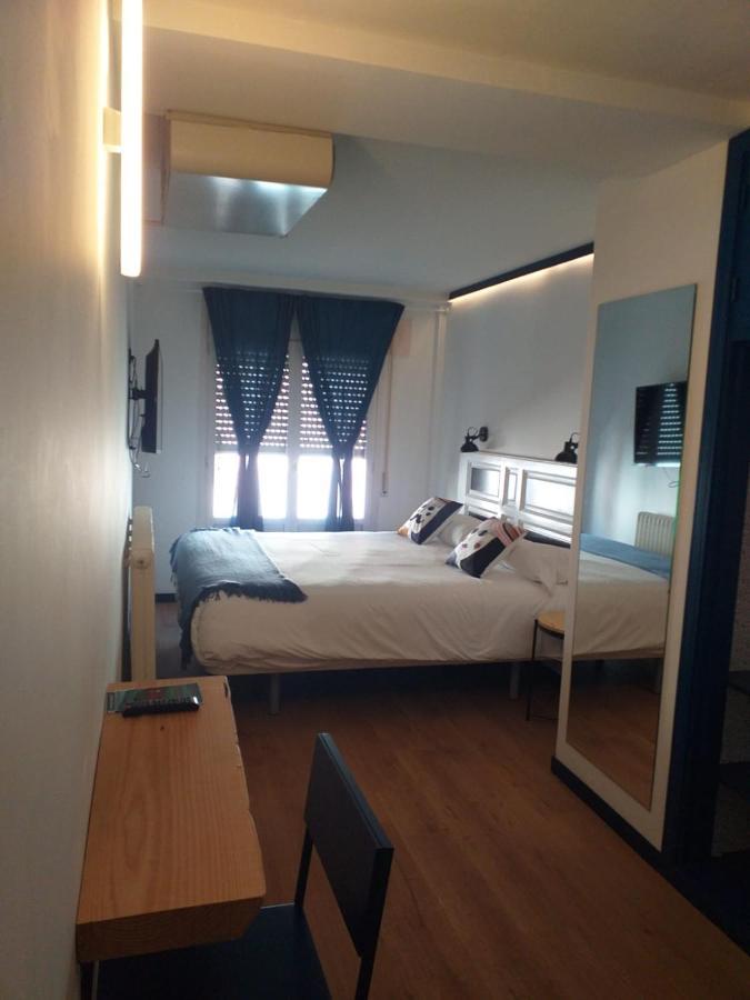 Hotel Alda Jolio Jaca Buitenkant foto
